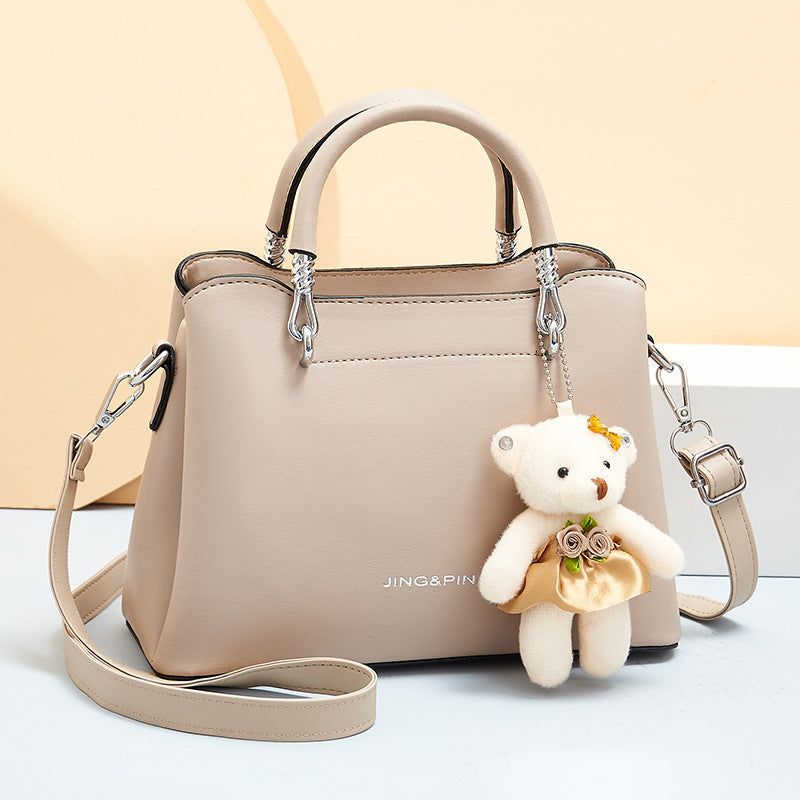 Women's Fashion Large Capacity Soft Leather Bear Women's Shoulder Bag