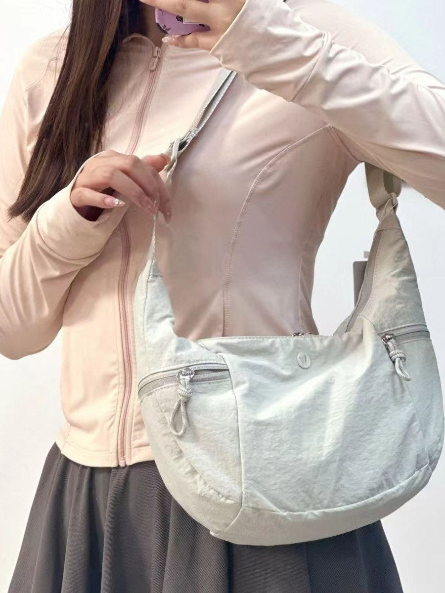 Women's Croissant Fitness Yoga Large Capacity Dumpling Women's Messenger Bag