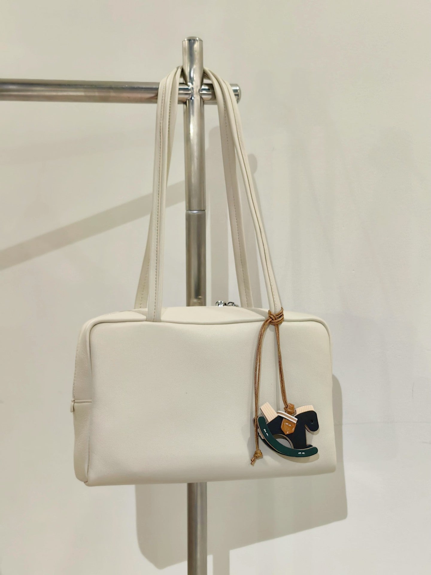 Women's Niche Vintage Sheepskin Genuine Leather Large Capacity Women's Shoulder Bag