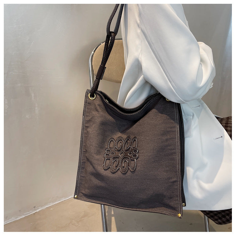 Women's Large Capacity Frosted Suede Underarm Minority Bucket Bags