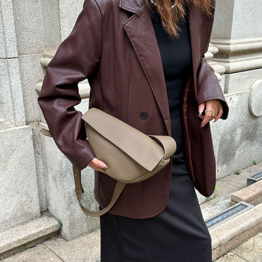 Women's Design Simple Preppy Style Advanced Dumpling Genuine Leather Winter Light Bags