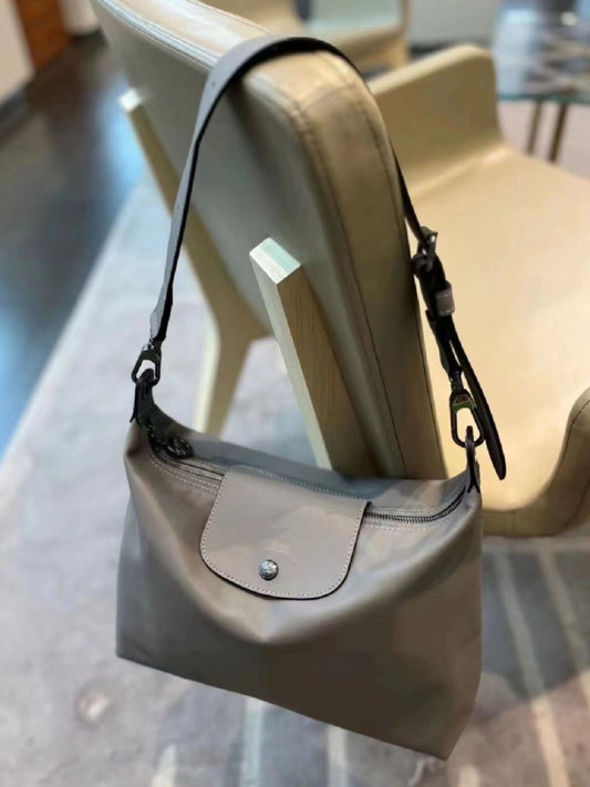 Women's French Dragon Underarm Elephant Gray Portable Tote Bags