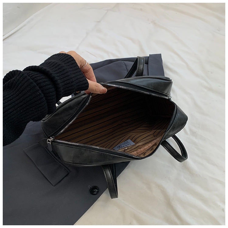 Women's Retro Large Capacity Underarm Simple Women's Shoulder Bag
