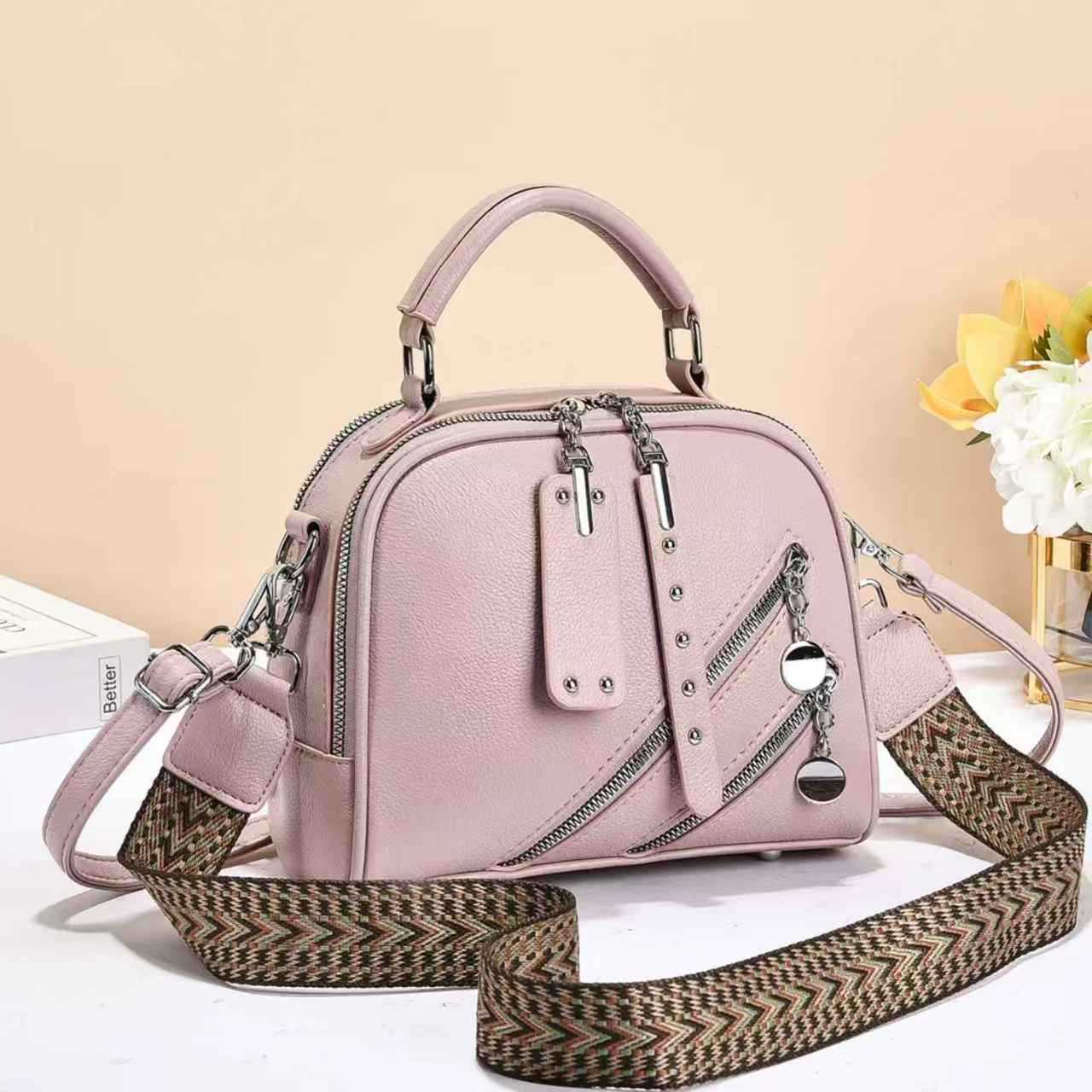 Women's High-grade Fashionable Practical Large Capacity Women's Handbag