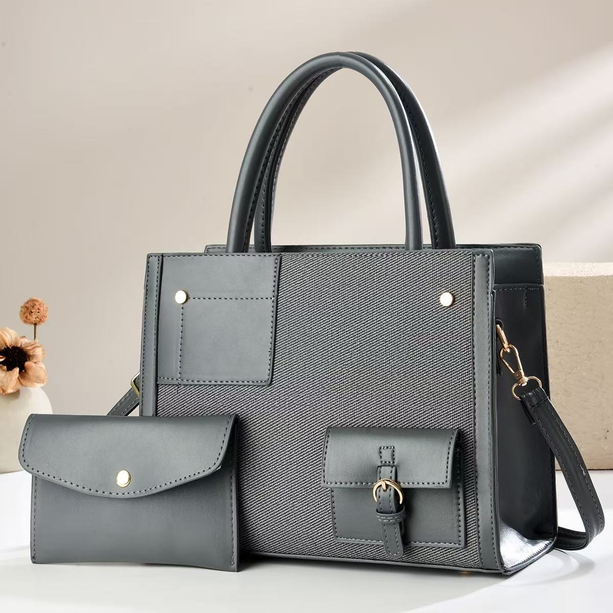 Women's High-grade Stitching Fresh Single Fashion Large Capacity Out Women's Messenger Bag