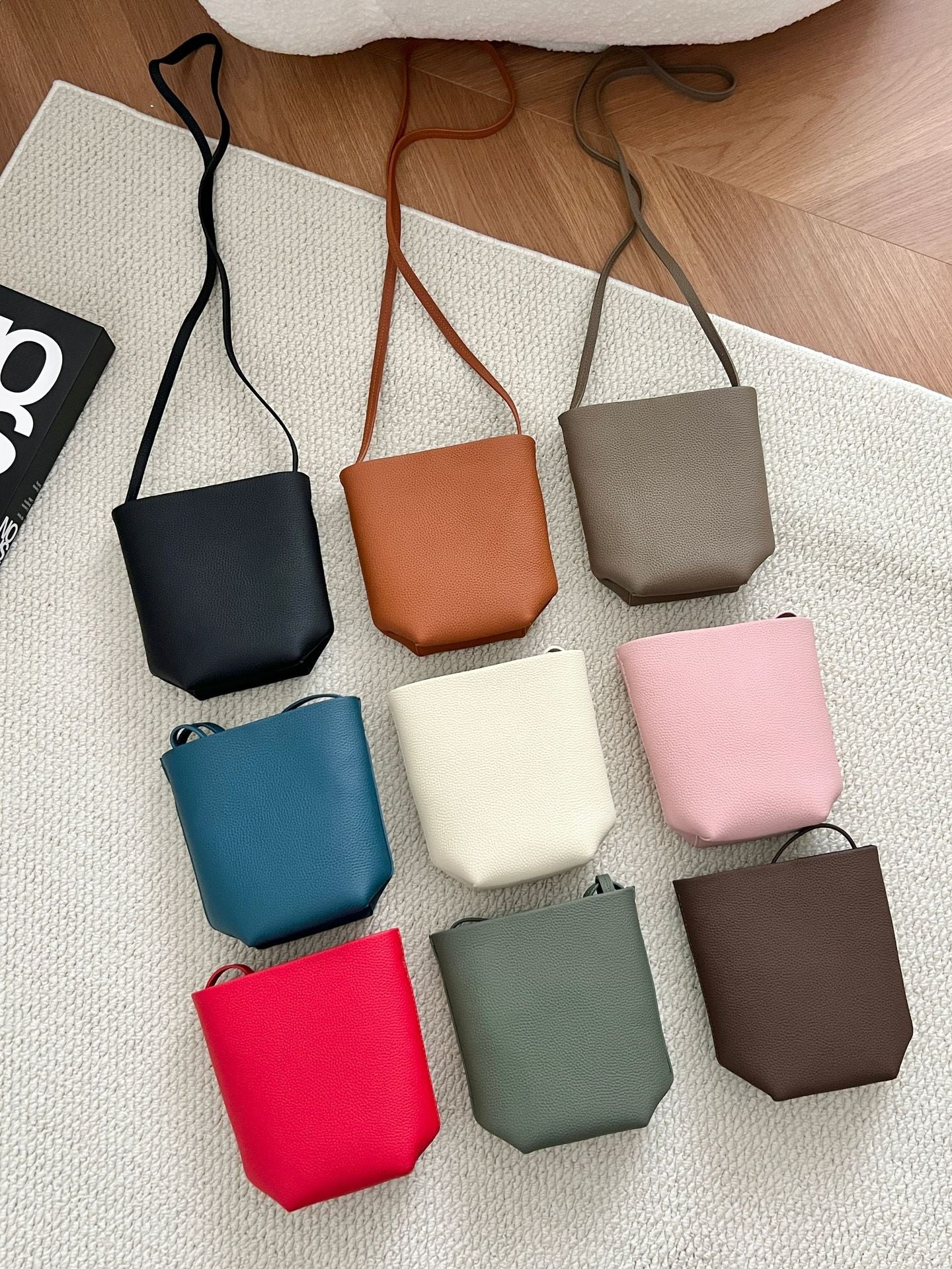 First Layer Cowhide Commuter Mini Minimalist Single Women's Messenger Bag