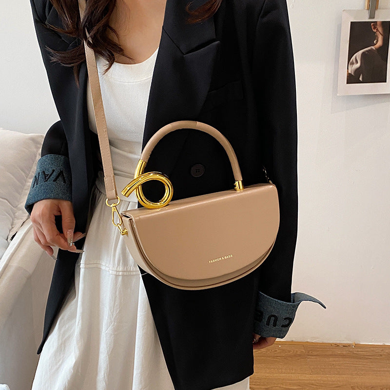 Women's Fashion Trendy Saddle Texture Underarm Leisure Shoulder Bags