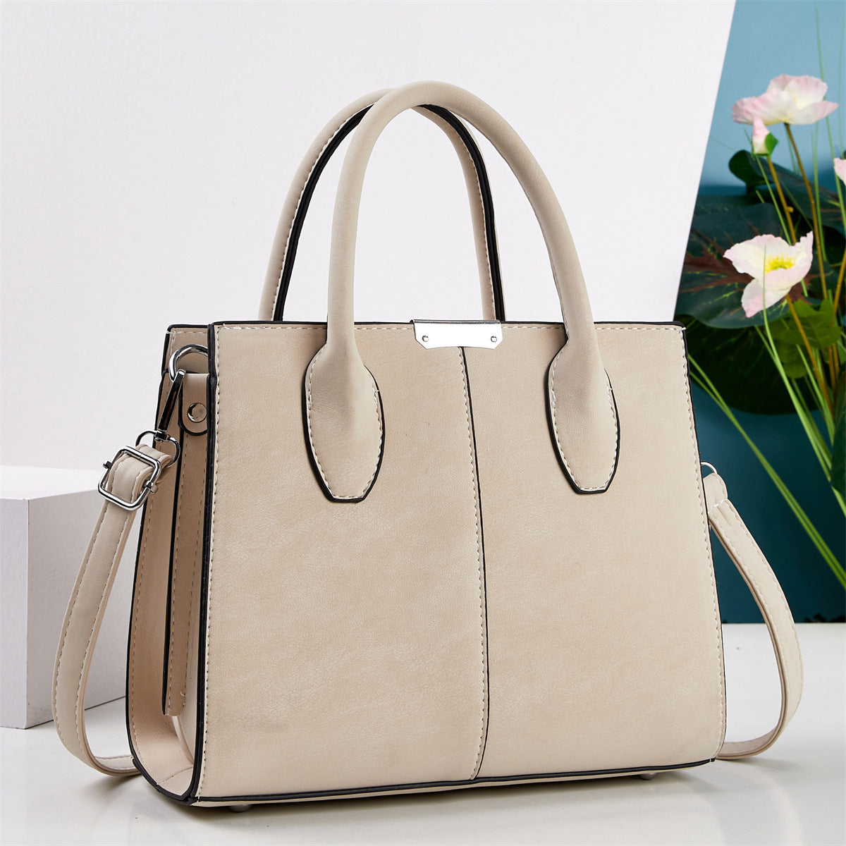 Women's High-grade Large Capacity Three-piece Retro Women's Handbag