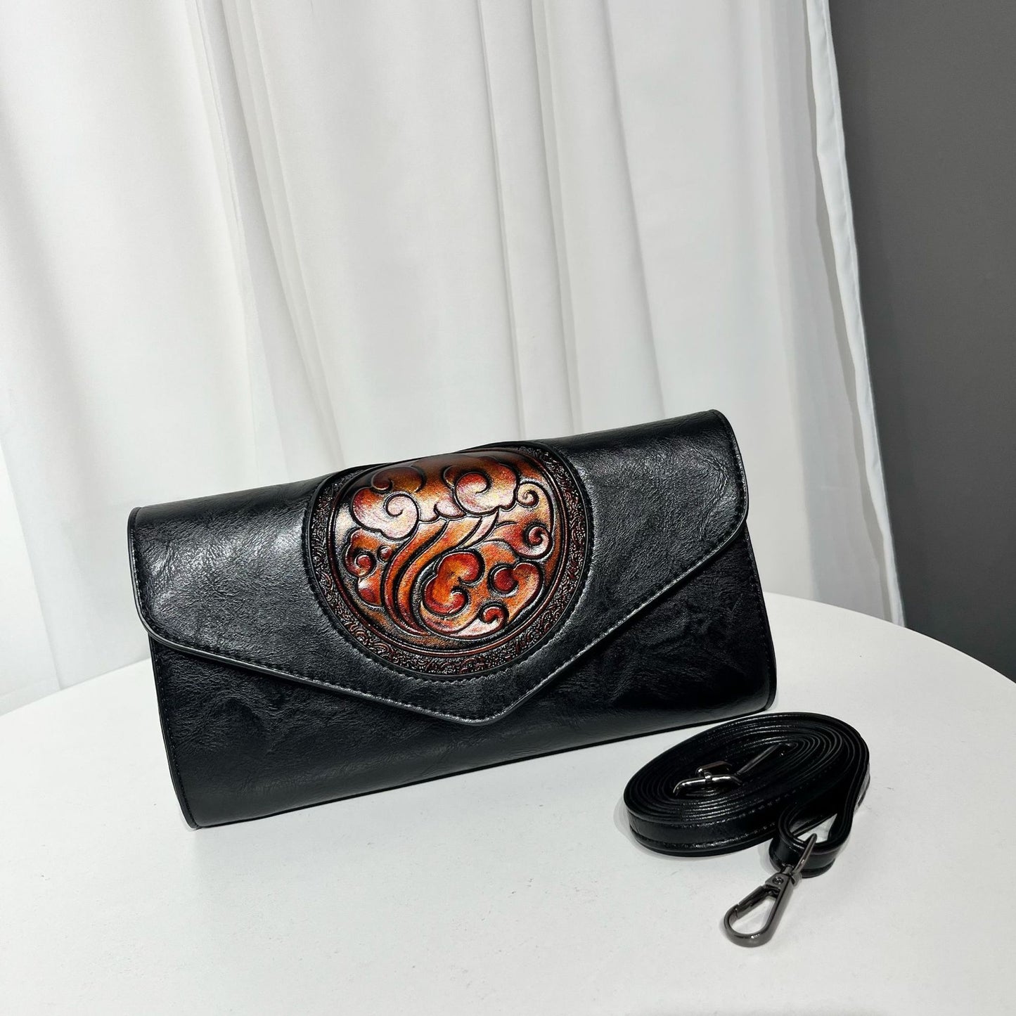 Women's Retro Ethnic Style Leather Carving Design Leisure Bags