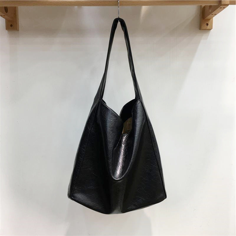 Dirty Cabinet Niche Idle Style Wide Strap Soft Oil Wax Tote Bags
