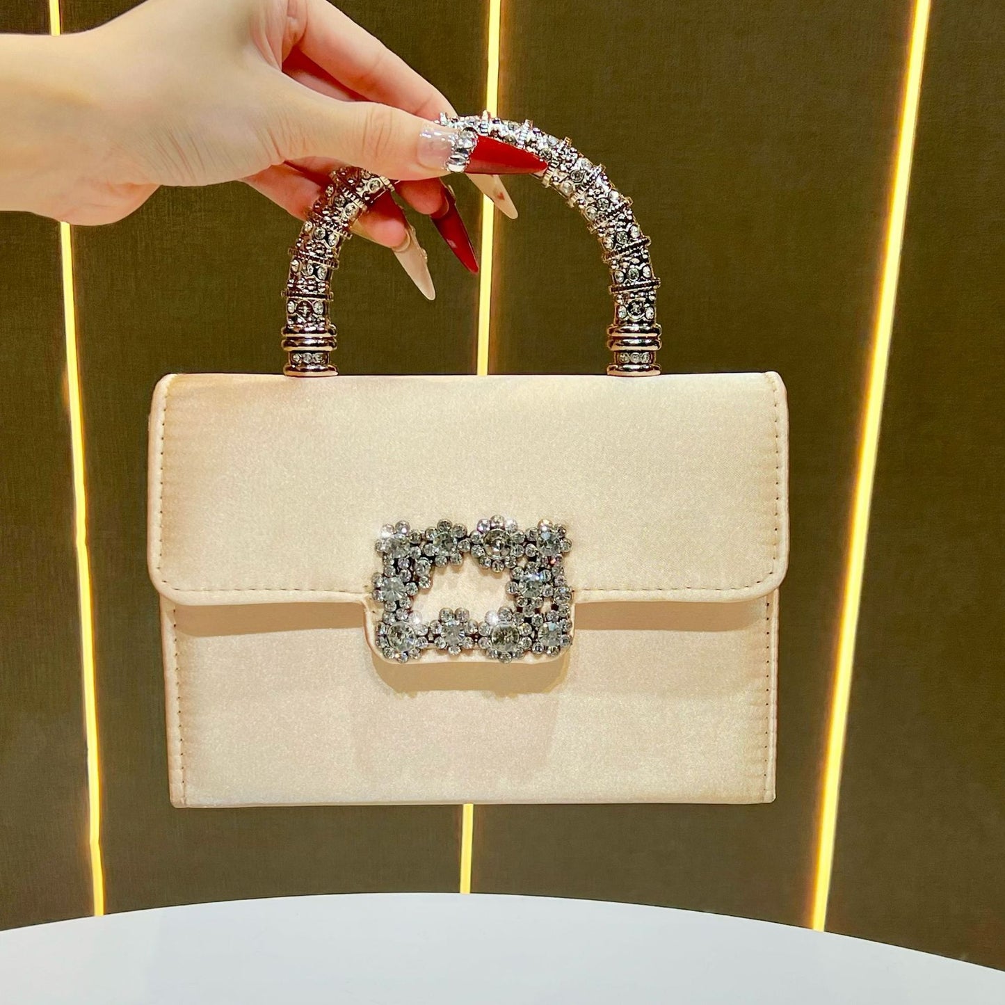 Women's Niche Diamonds Style High-grade Silk Light Handbags