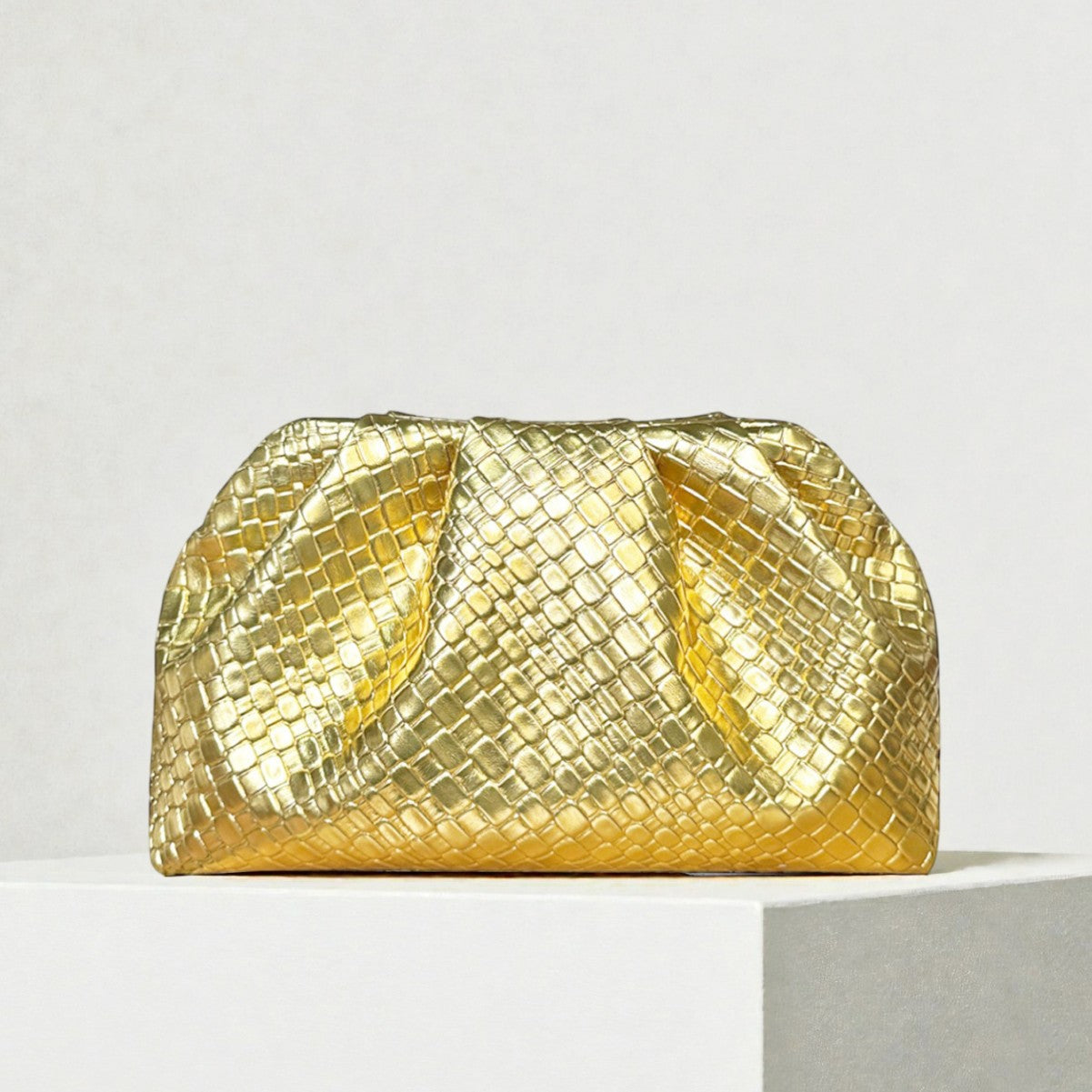 Women's Pleated Fashion Dinner Metallic Shiny Simple Women's Clutch