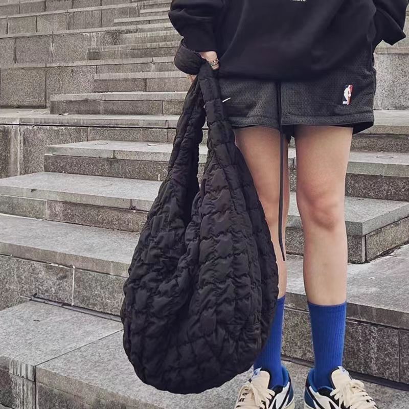 Women's Korean Style Cloud Pleated Big Personalized Bubble Large Capacity Bags