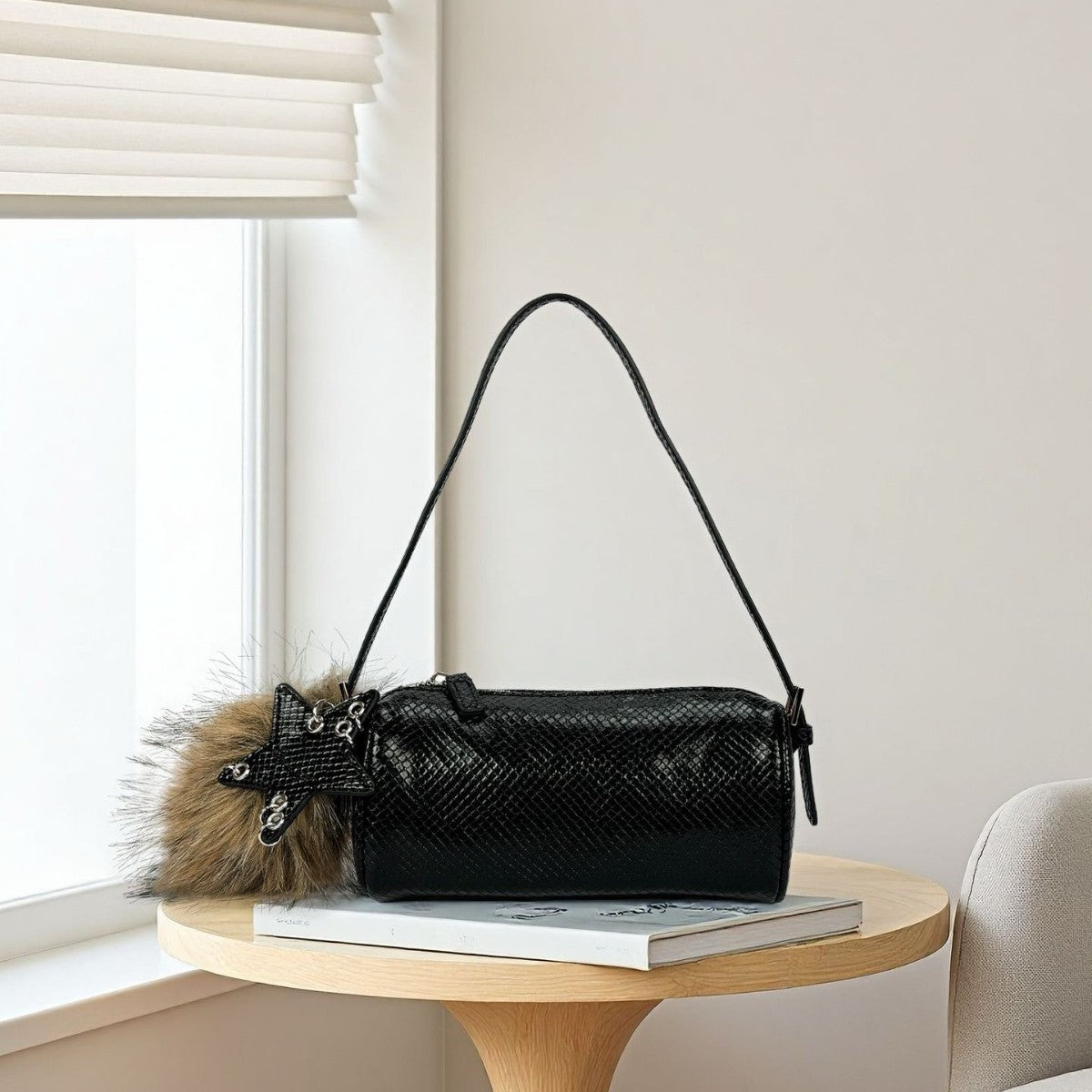 Unique Pencil Mini Cylinder Portable Cell Women's Messenger Bag