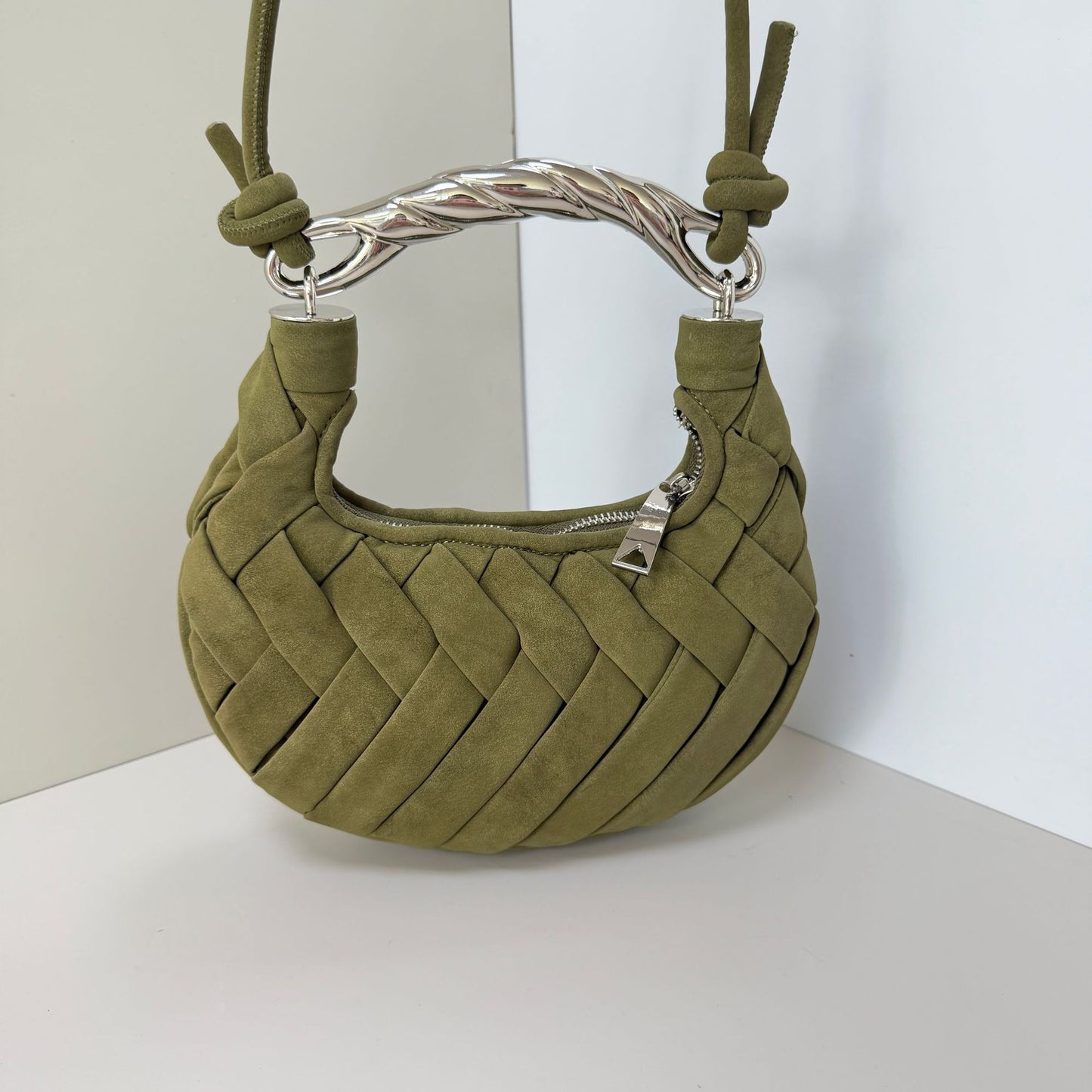 Women's Bird's Nest High Sense Woven Sardine Dinner Bag
