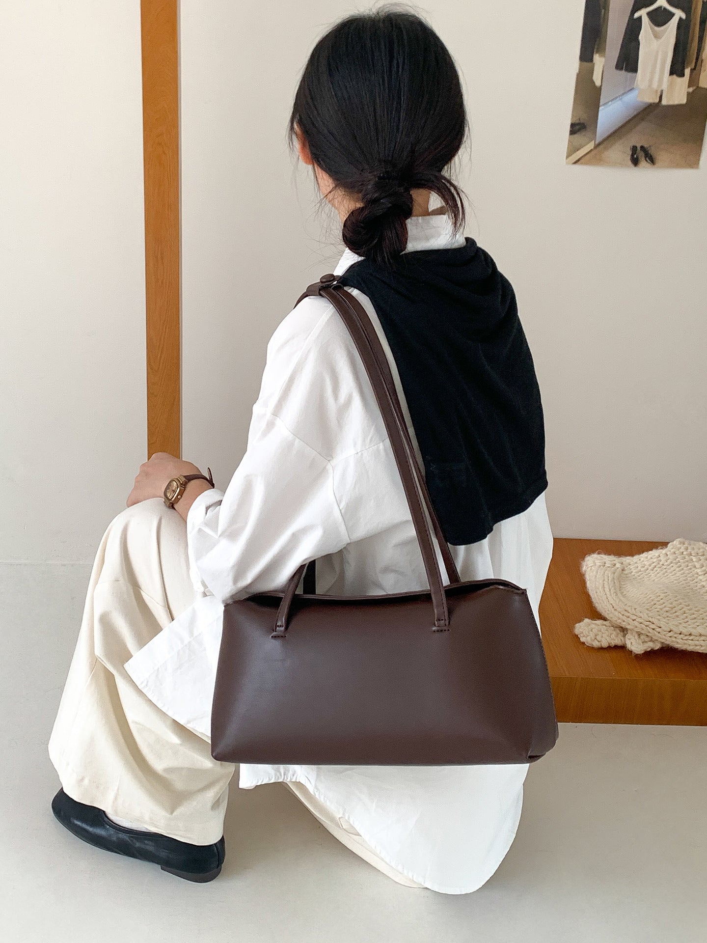 Women's Simple Commute Fashion Niche Underarm High-grade Solid Color Women's Shoulder Bag