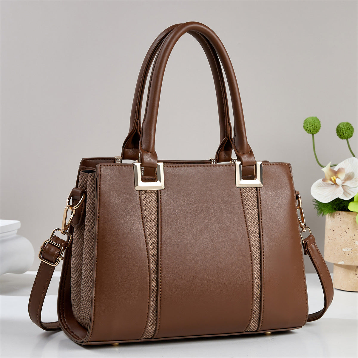 Women's Fashionable Stylish Exquisite Portable Texture Large Ladies Bags
