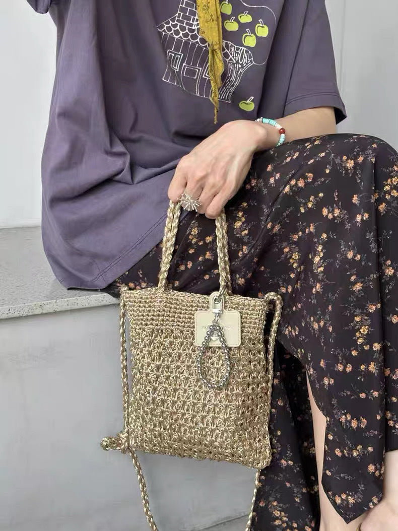 Women's Gold Sier Thread Hand-woven Niche Fashion Women's Handbag
