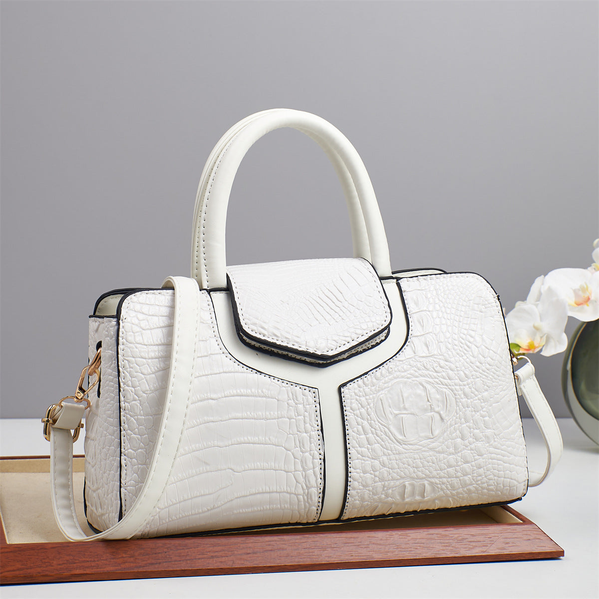 Women's Popular Commuter Textured Crocodile Pattern Printed Large Capacity Bags
