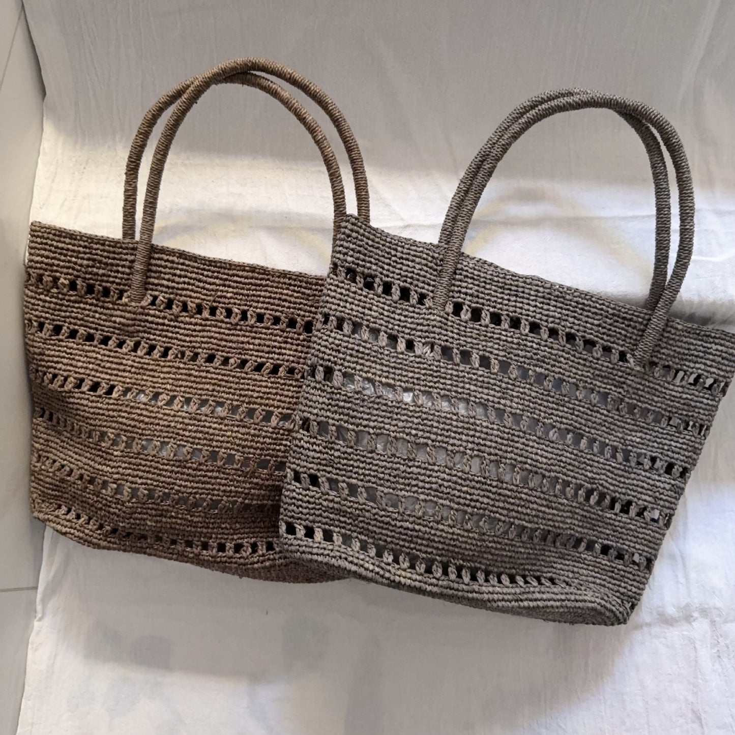 Raffia Hollow Straw Vacation Style Large Women's Handbag
