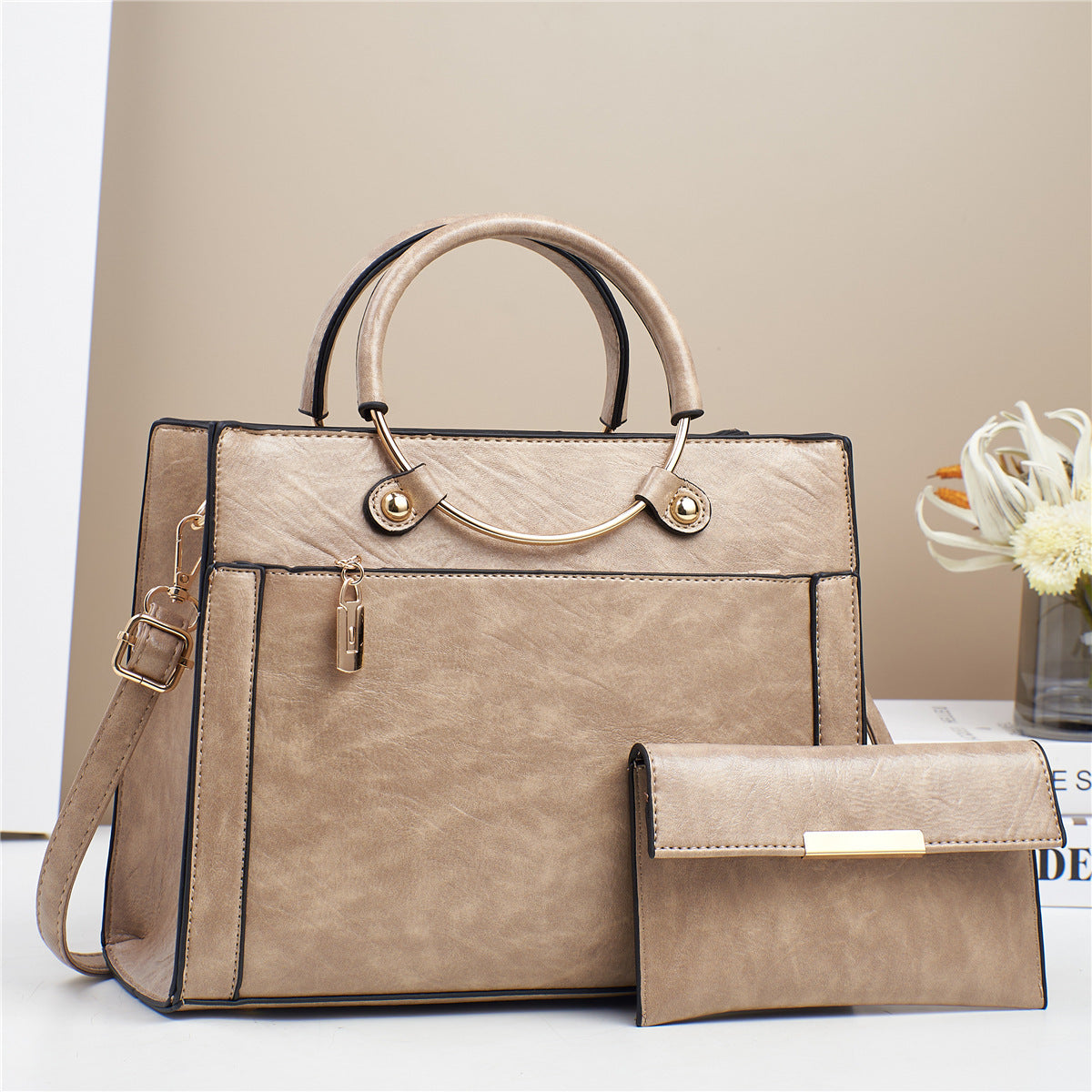 Graceful Women's Winter Big Fashion Versatile Women's Messenger Bag