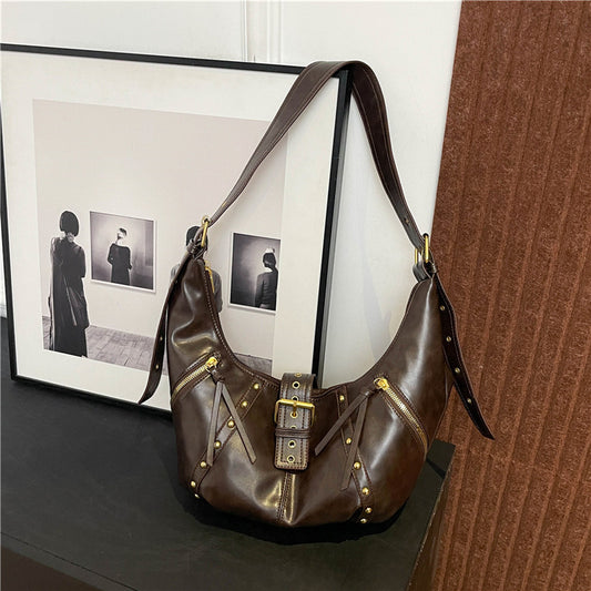 Women's Large Capacity Versatile Rivet Fashion Today Popular Bags