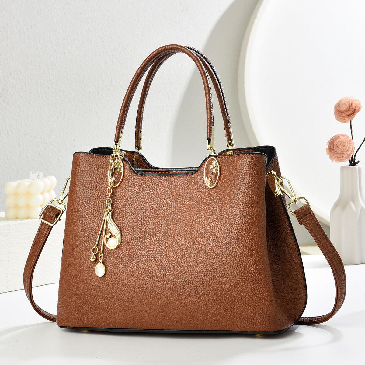 Women's Litchi Pattern Metal Catch Tassel Decorative Women's Handbag