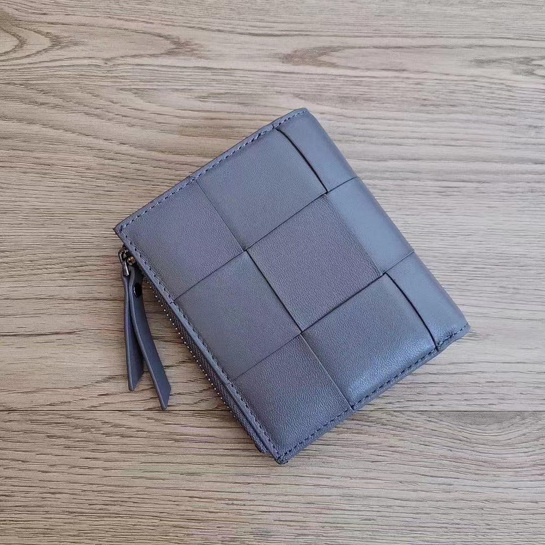 Hand-woven Featured Big Root Woven Short Ladies Wallet