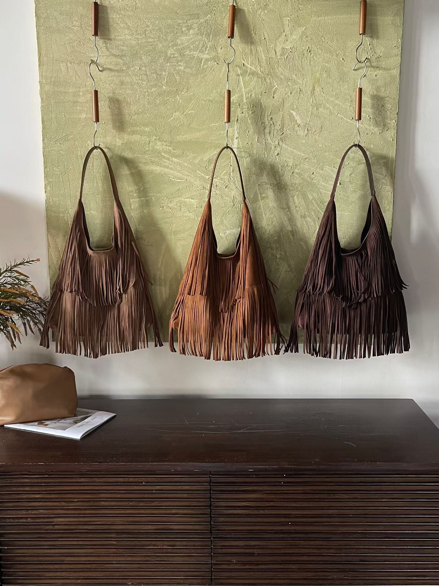 Women's Style Vintage Cowhide Tassel Niche Underarm Suede Bags