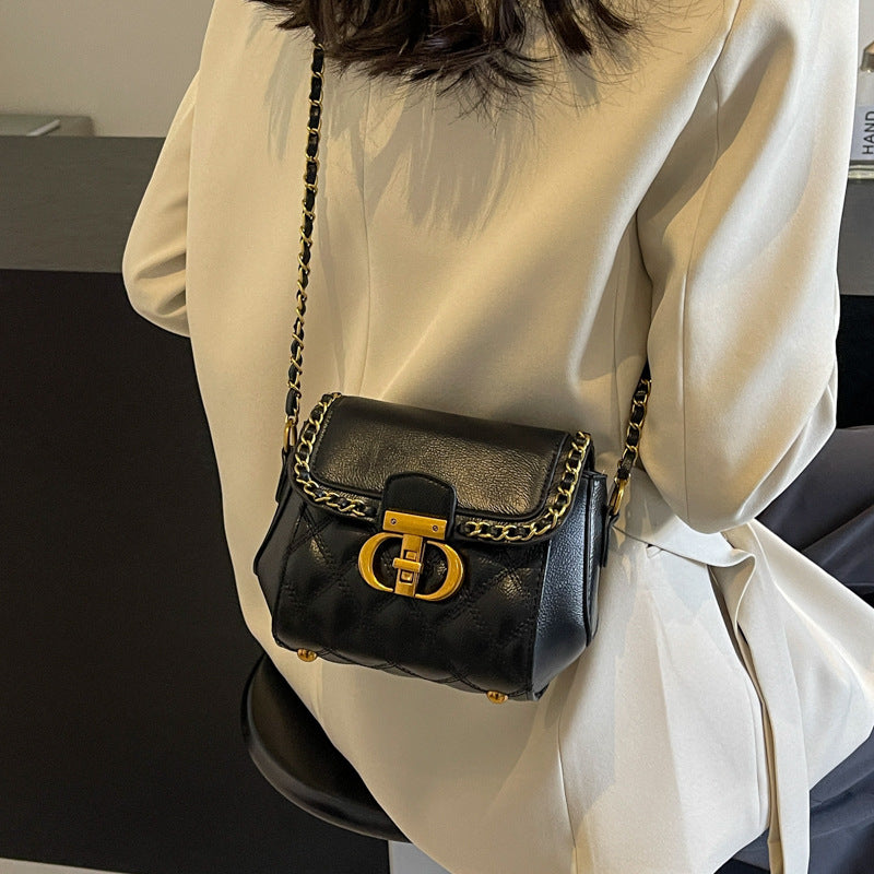 Versatile Women's Design Retro Rhombus Chain Bags