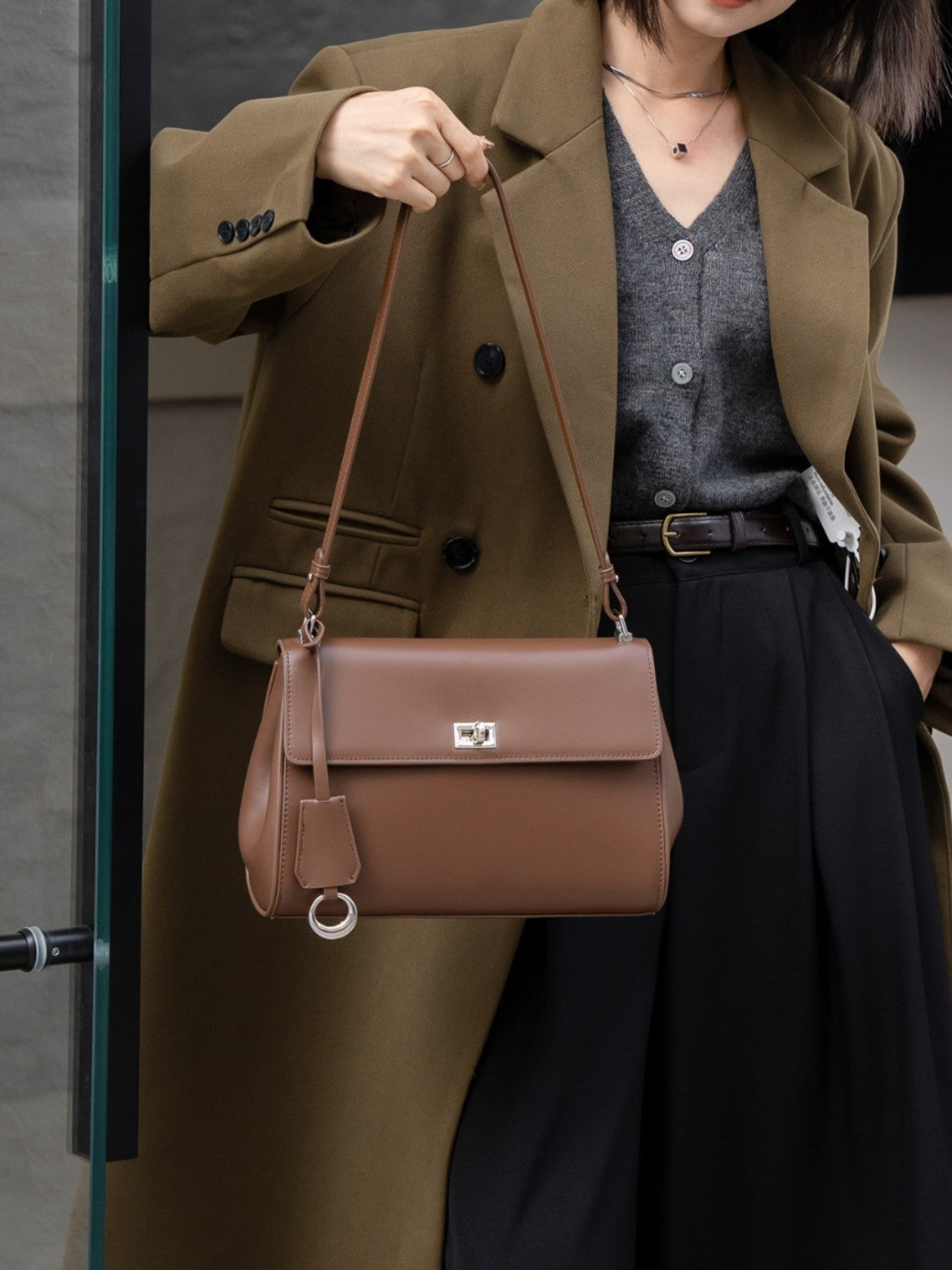 Women's Classic Leather Underarm Large Capacity Totes Women's Shoulder Bag