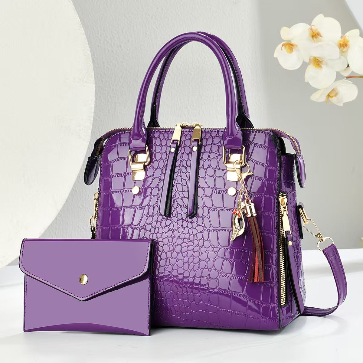 Women's Practical Lightweight Shining Leather Large Capacity Women's Handbag