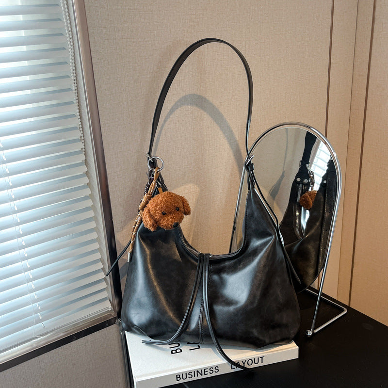 Women's Retro Large Capacity Underarm Artistic Commuter Women's Shoulder Bag