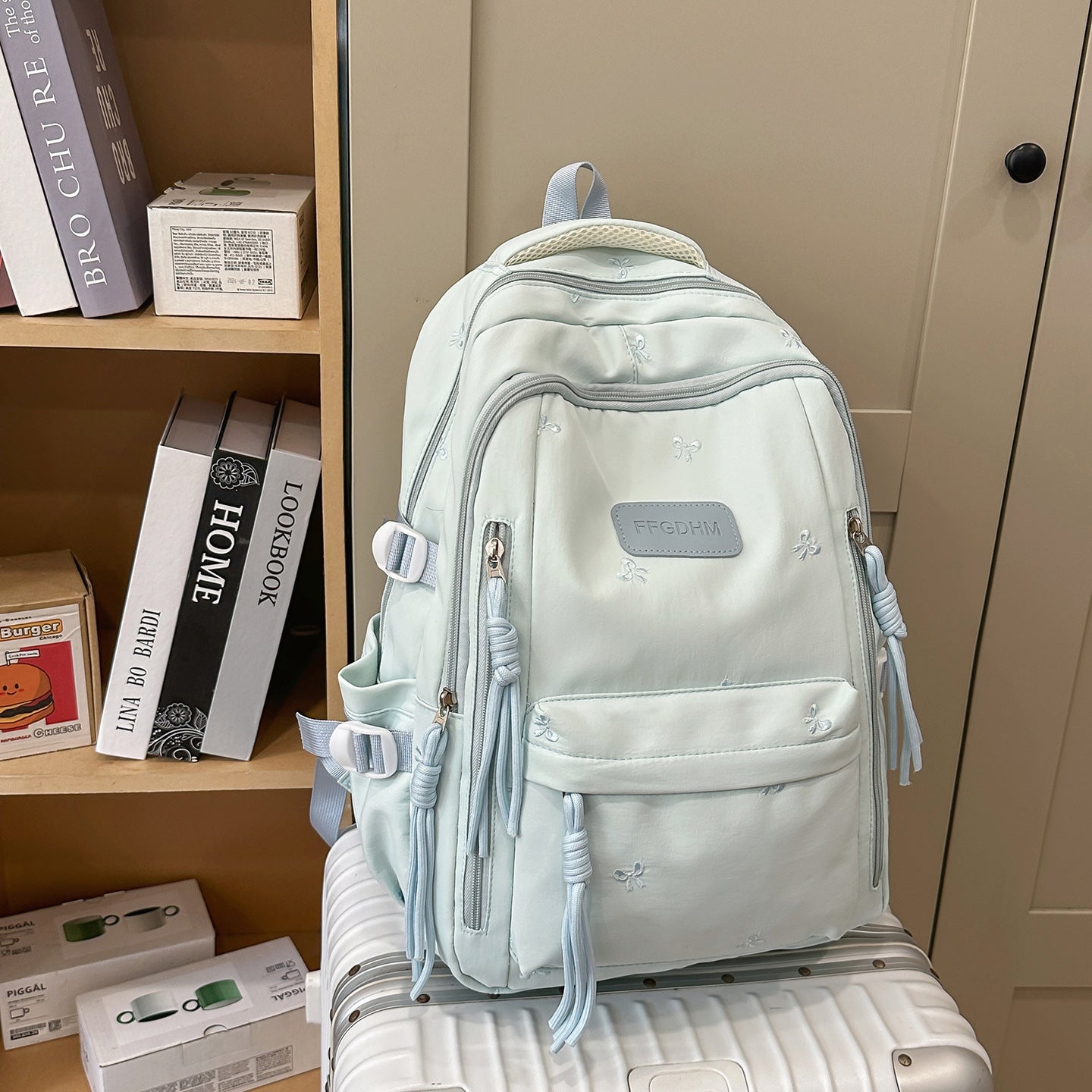 Women's Niche Large Capacity Bowknot Junior Lightweight College Student Schoolbag