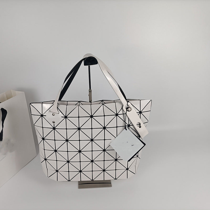 Women's Spring Rock Geometric Rhombus Fashion Large Capacity Frosted Women's Shoulder Bag