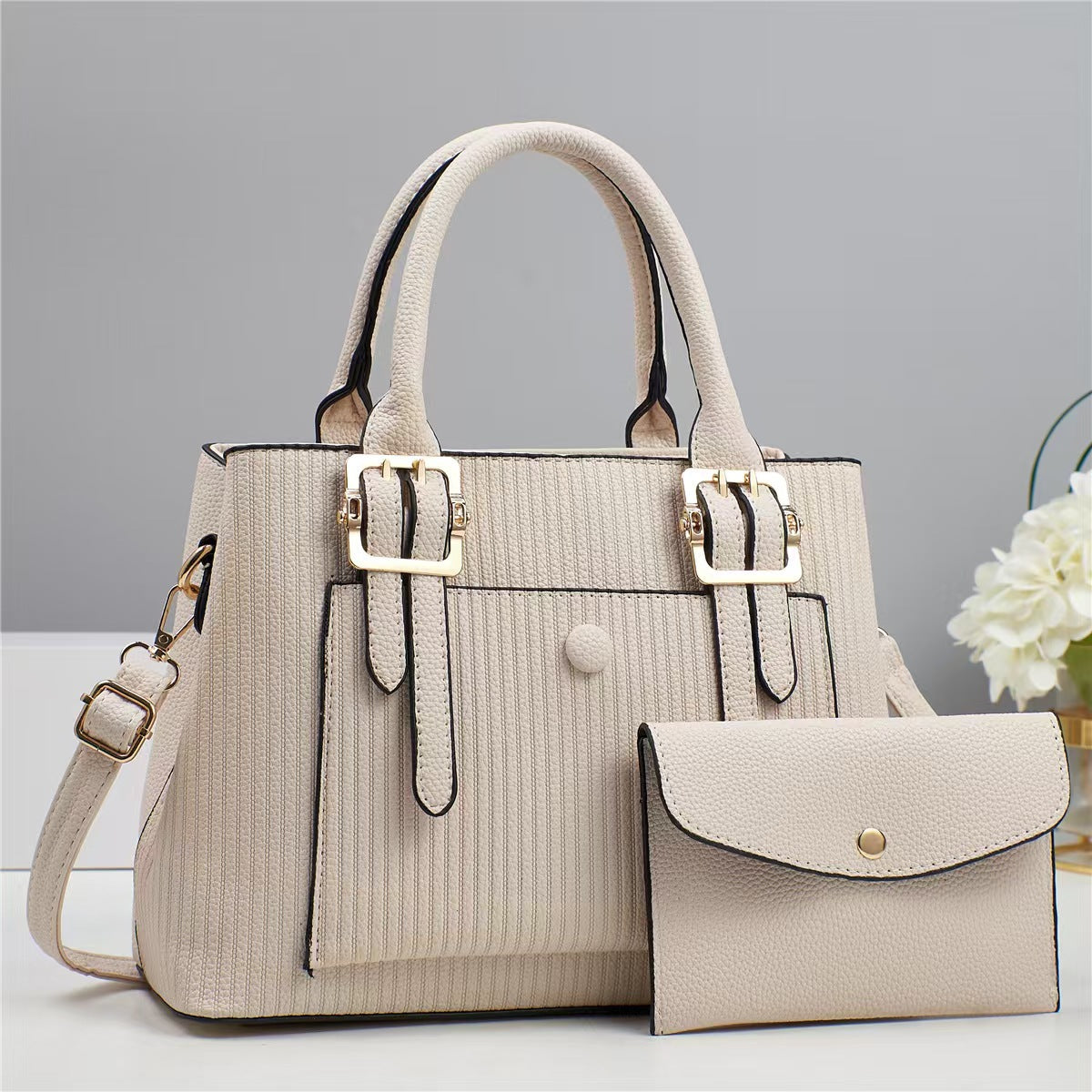 Women's Elegant Trendy Fashion Large Capacity Commuter Women's Messenger Bag