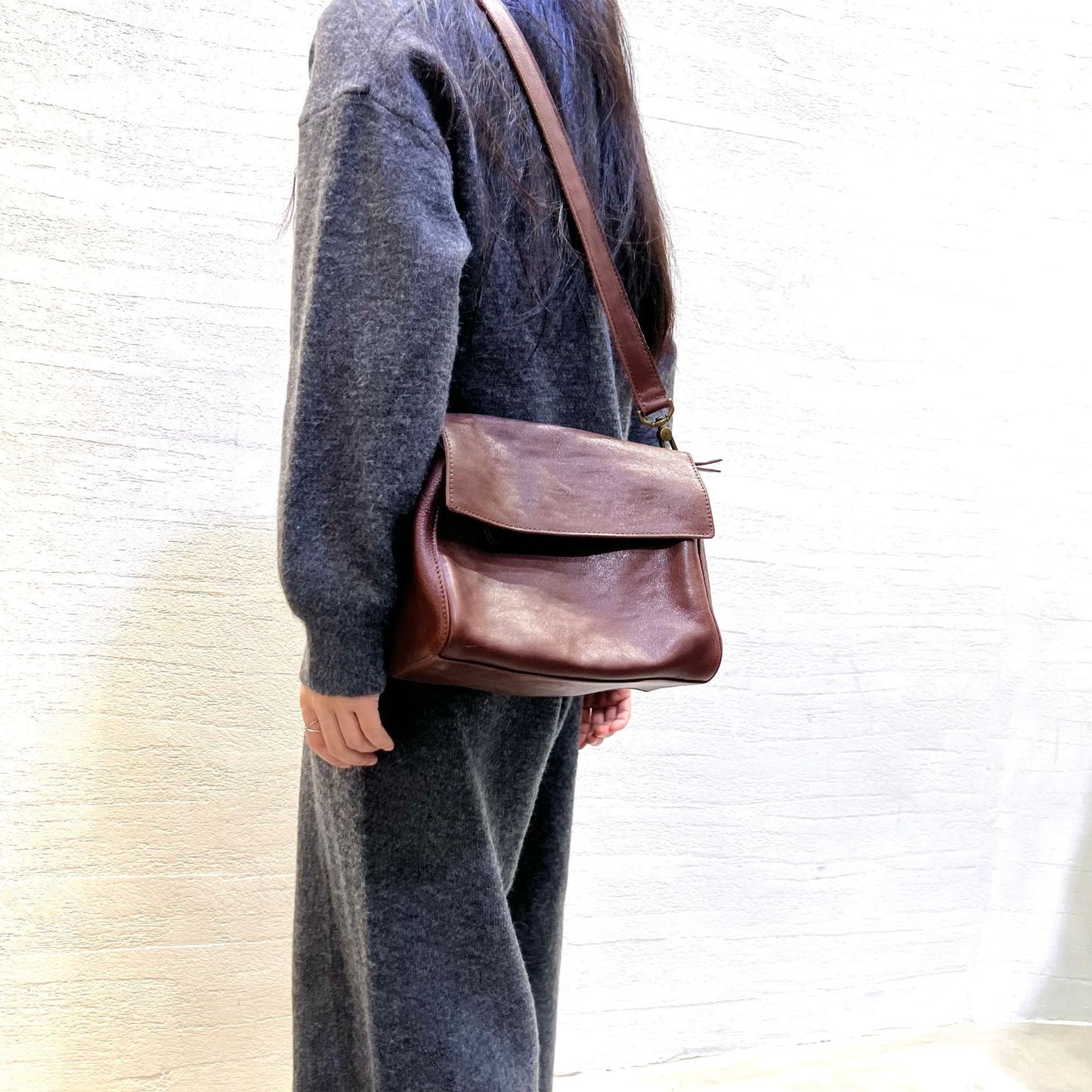 Women's Vintage Handmade First Layer Vegetable Tanning Portable Women's Shoulder Bag