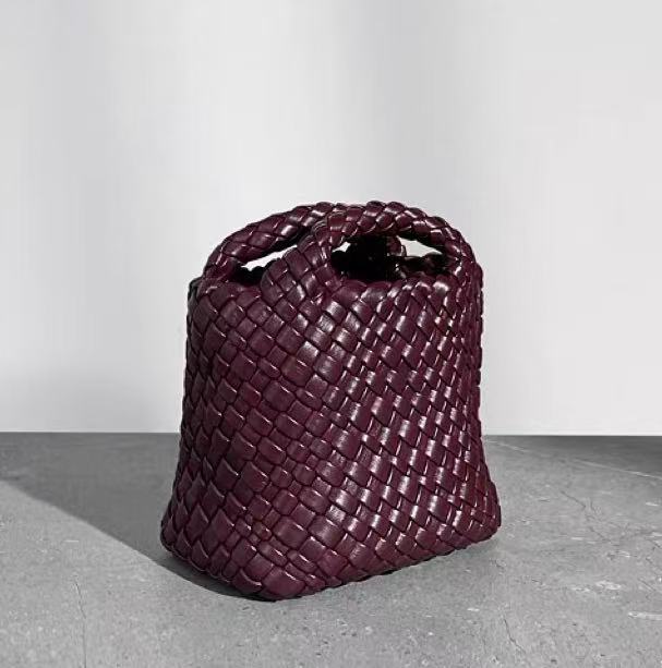 Women's High-grade Woven Handmade Mini Portable Vegetable Basket Women's Shoulder Bag