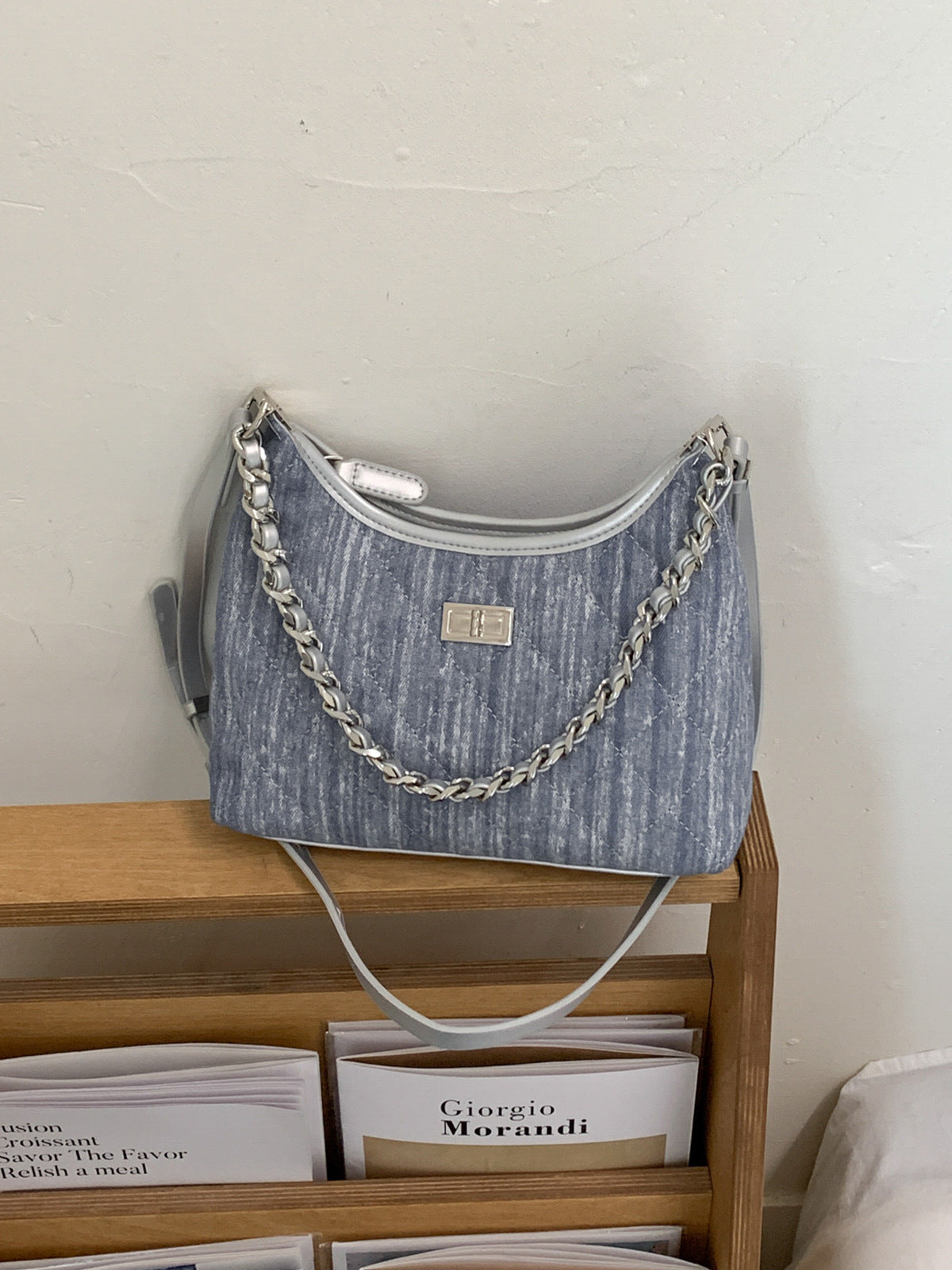 Women's Exquisite Best Selling Fashion Commuter Underarm Women's Messenger Bag