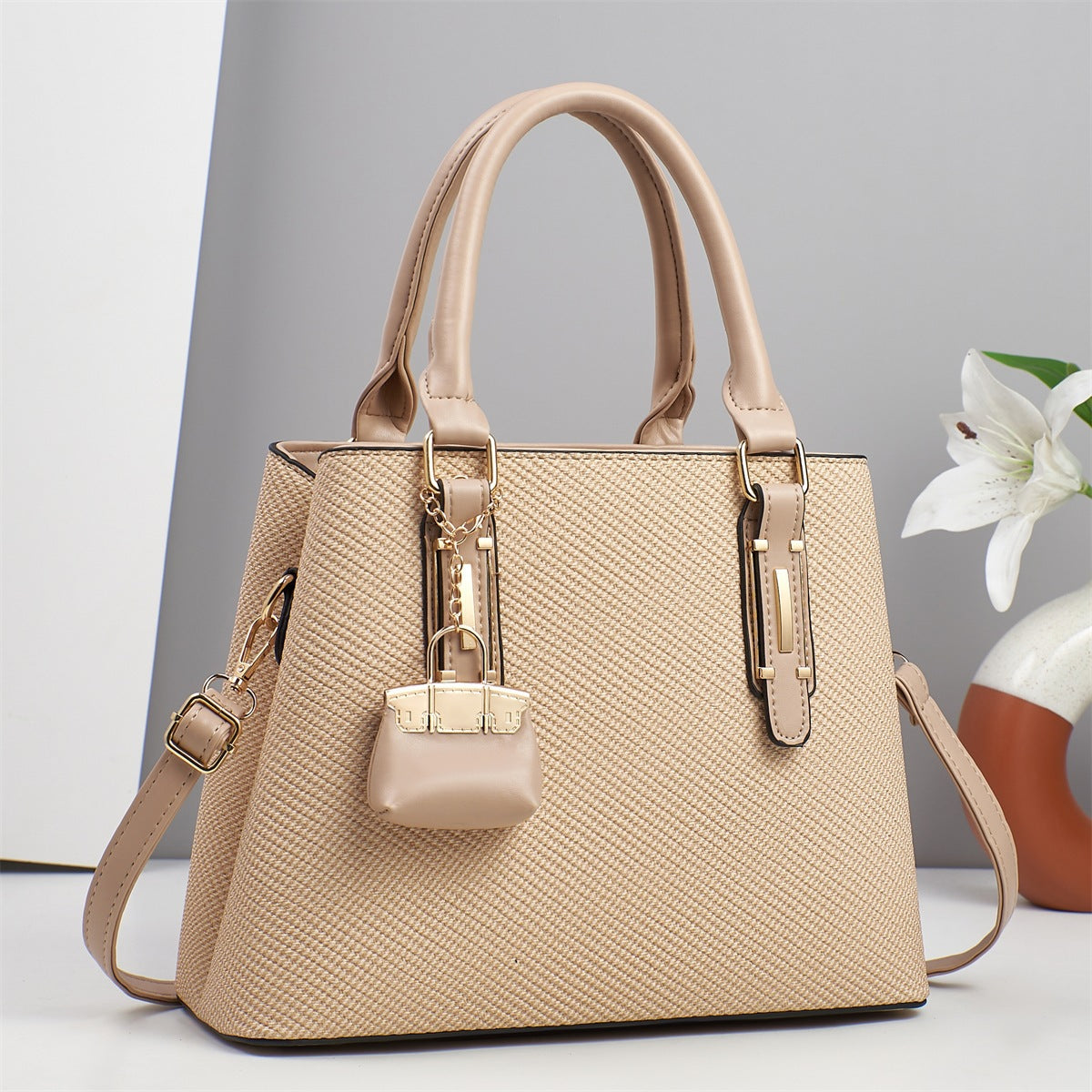 Women's Striped Change Large Capacity Fashion Portable Women's Shoulder Bag