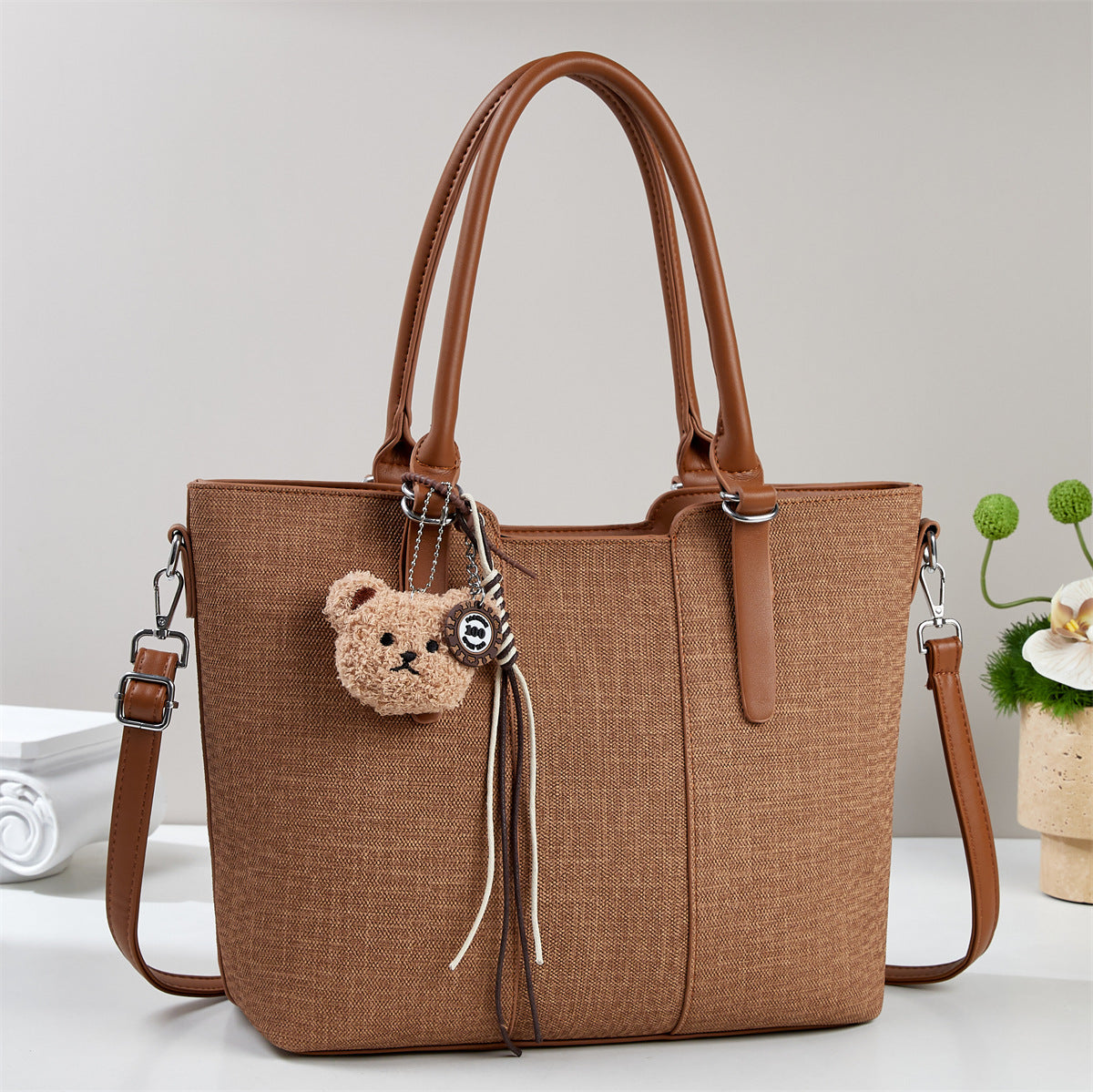 Women's Good-looking Classic Fashion Popular Large Capacity Women's Handbag