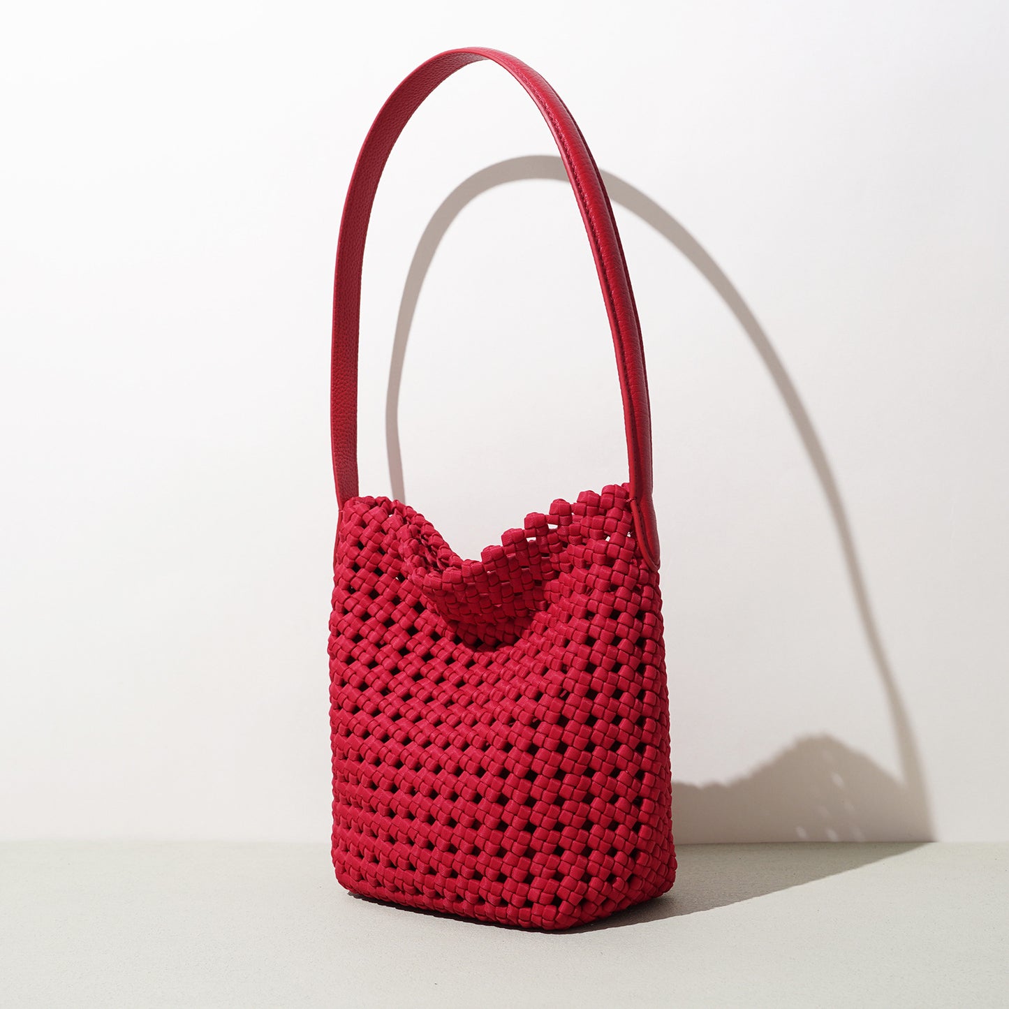Handmade Woven Large Capacity Hollow Urban Simple Easy Women's Shoulder Bag