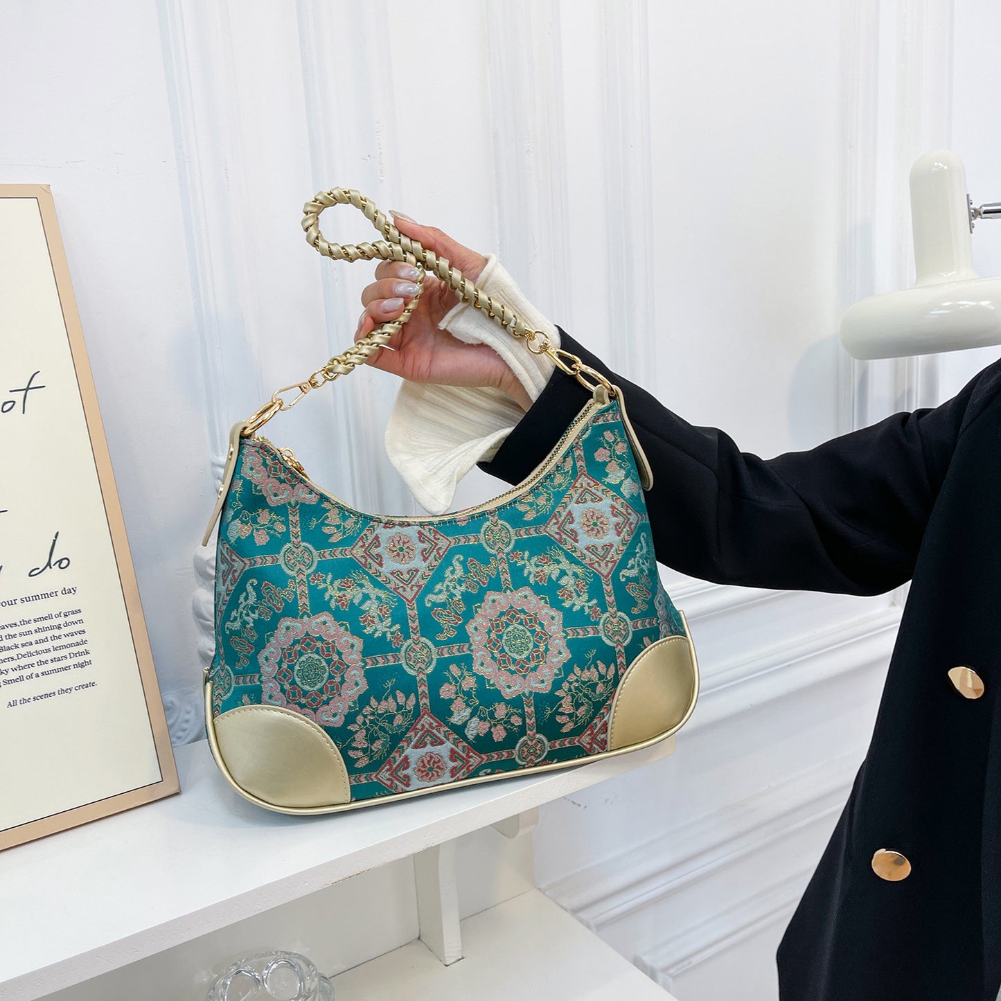 New Women's Chinese Style Fashion Underarm Women's Messenger Bag