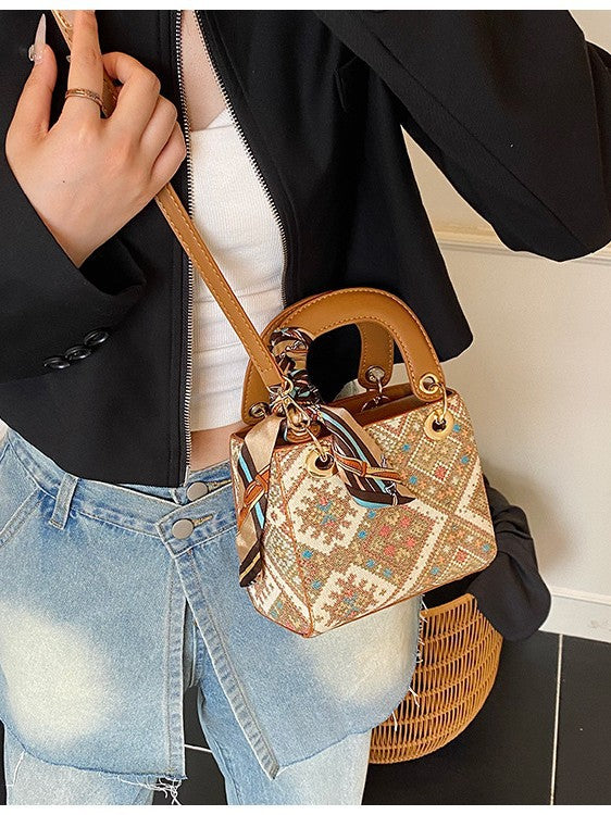 Women's Fashion Niche Printed Design High-grade Temperament Women's Handbag
