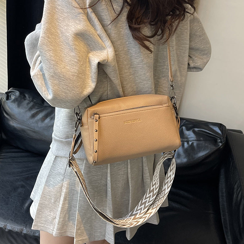 Pretty Women's Classic Fashion Wide Strap Small Square Bag