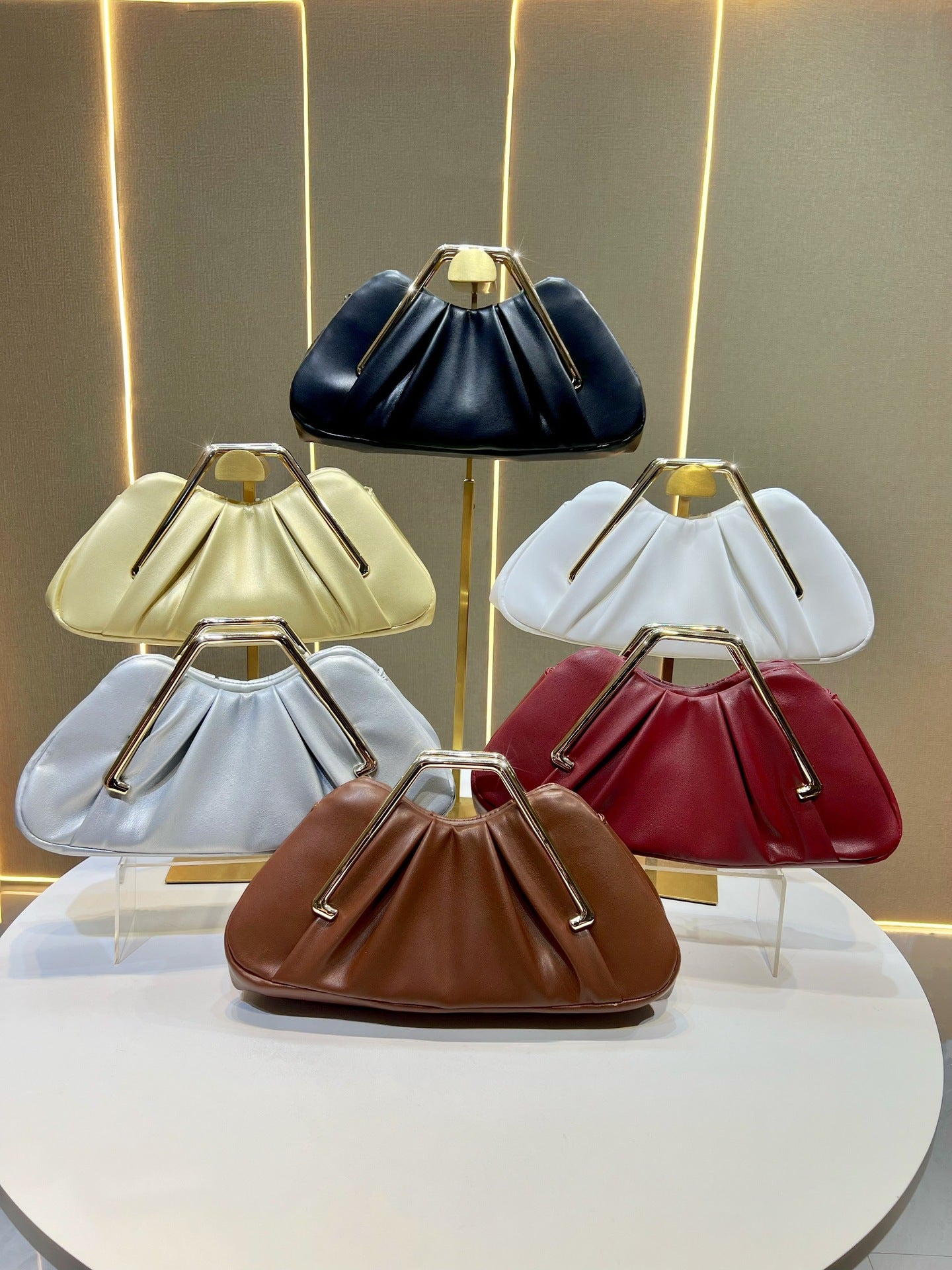 Cool Women's Fashion Pleated Niche Clutch Handbags