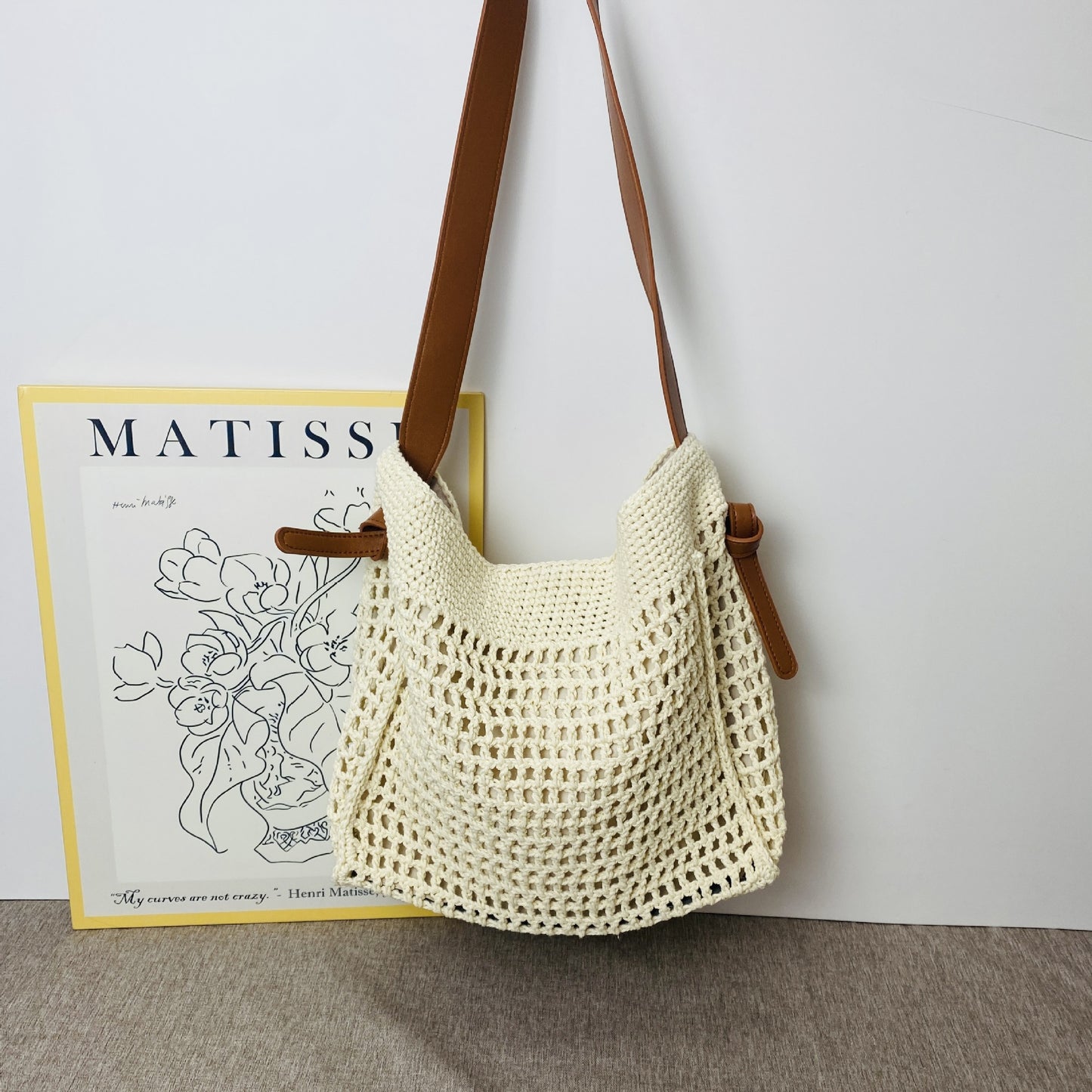 Women's Artistic Lazy Sense Weaving Hollow Large Women's Shoulder Bag