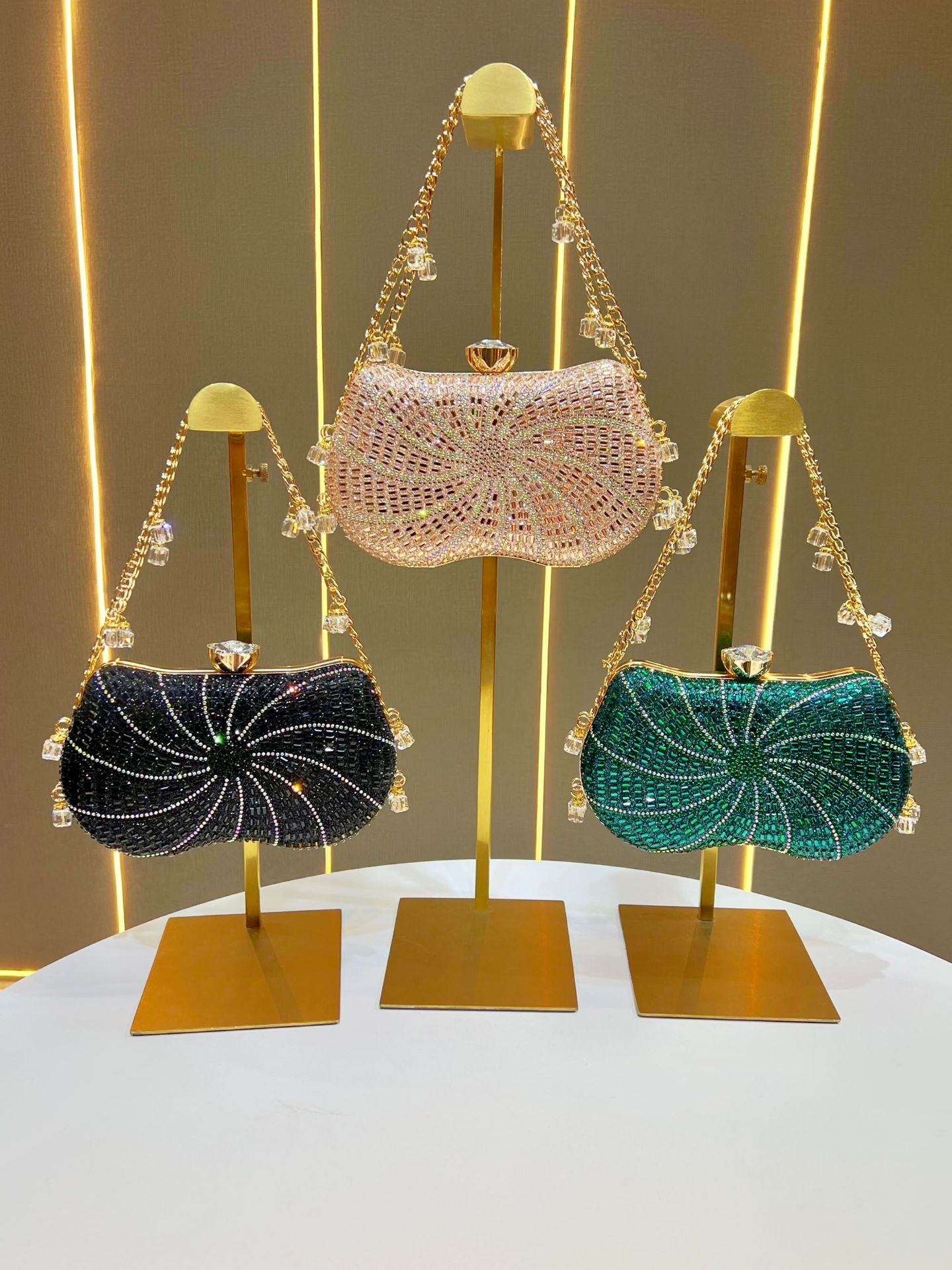 Women's Fashionable Shiny Rhinestone Matching Dress Elegant Evening Bags