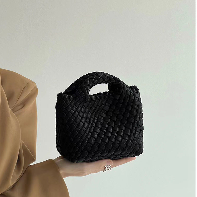 Women's Pretty Hand-woven Vegetable Basket Chain Women's Shoulder Bag
