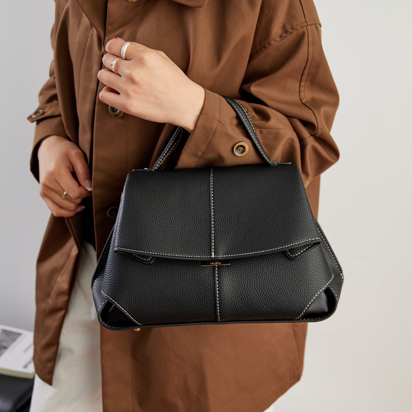 Women's Leather Lychee Pattern Cowhide Light Luxury Commuter Bags